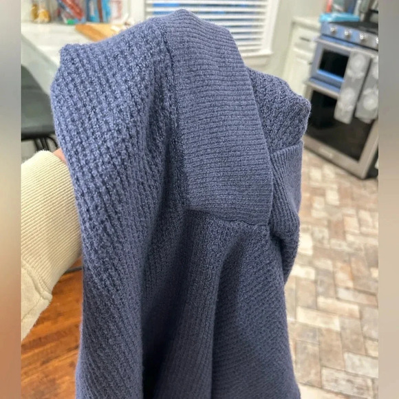 Aerie Oversized Sweater Hoodie - Picture 2 of 6